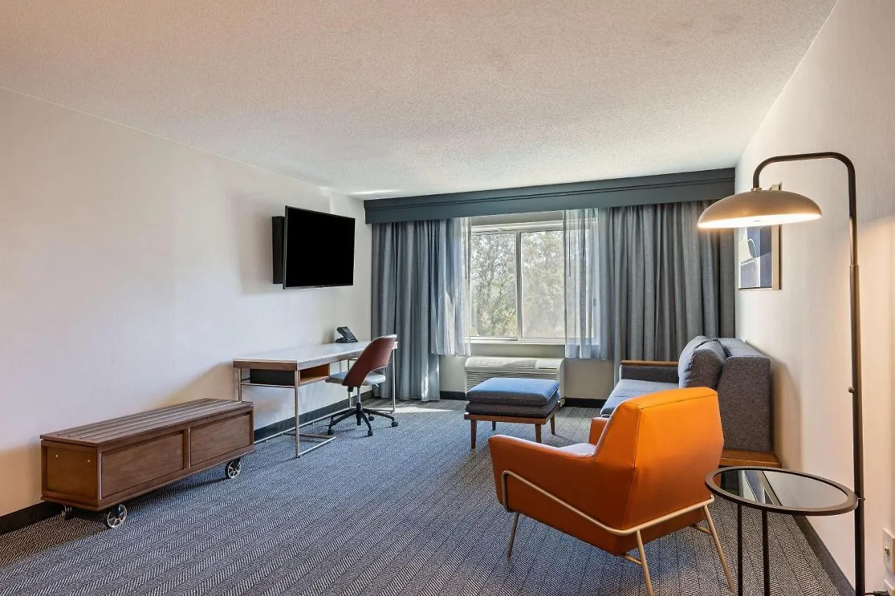 Sonesta Select Pleasant Hill Hotel 3*,
